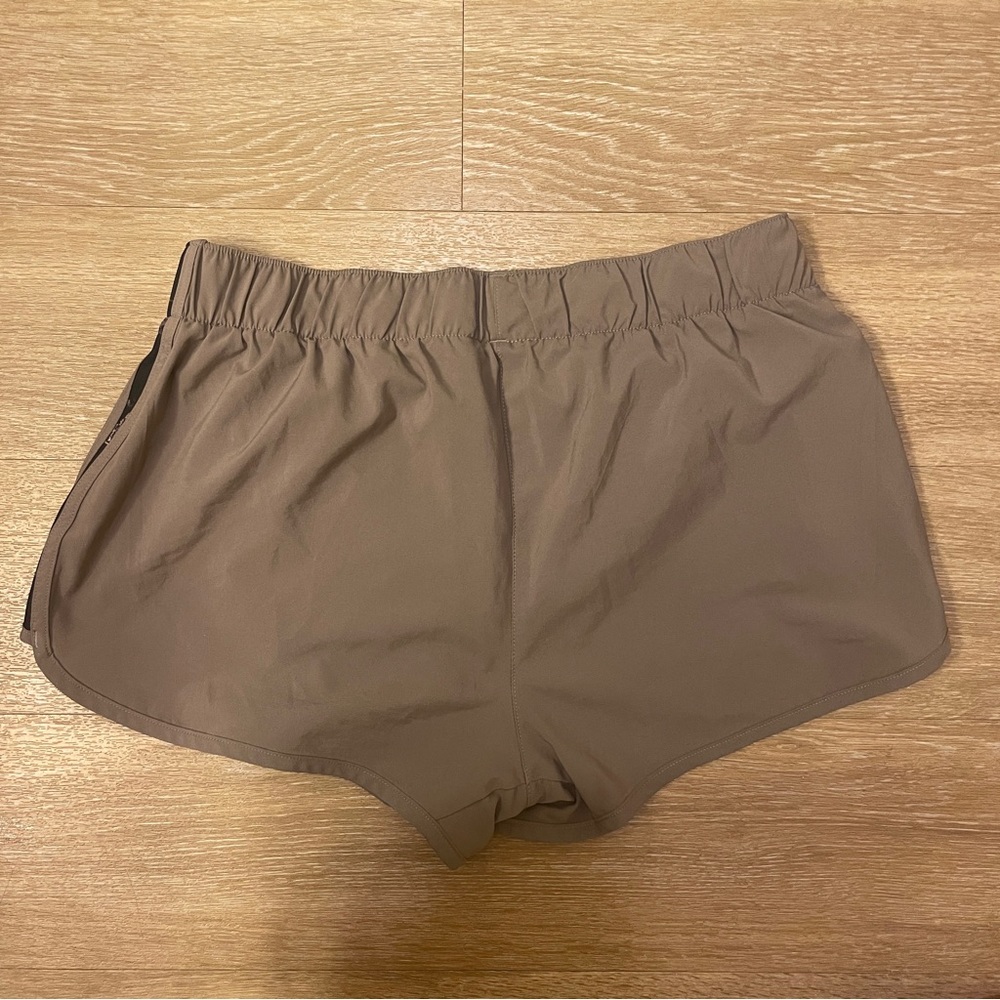 ADIDAS Running Short - Picture 2 of 3